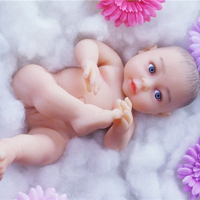 Niños renacidos realistas Toy Dolls Hand Painted Hair de la muchacha los 39cm